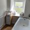 3br-Sea View-Fireplace-Garden-Free Parking
