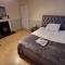 Burnett House - 4 Bed Flat