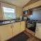 Stunning10 Berth Caravan With Decking At Broadland Sands In Suffolk Ref 20082Bs - Hopton on Sea