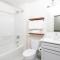 Flexhome 2-Story Townhome M2 - Near Fiserv with Gym and Parking - 密尔沃基