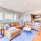 Ocean Views, Spacious Getaway, 5BR, Hot Tub, Sleeps 16 - Lincoln City