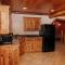 Sojourner's Lodge & Log Cabin Suites - Dundee
