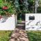 Nirvana - Steps to Four Mile Beach with Shared Pool - Port Douglas