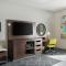 Hampton Inn and Suites Tulsa Central