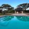 Abenab Lodge & Tours cc - Grootfontein Abenab Lodge & Tours cc - Grootfontein