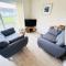 2 Bedroom Bungalow SV58, Seaview, Isle of Wight Free Wi-Fi - 海景城