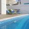 Thea Athena Villa - Walking to the Beach