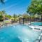 BnB Hyperion - Luxurious 5B Home w Pool & Lounge - ميامي
