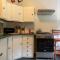 Rosedale Self Catering Cottage with pool and large entertainment BBQ area
