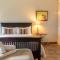 Rosedale Self Catering Cottage with pool and large entertainment BBQ area