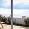 Absolute Beachfront with Decked Garden Oasis and Views - 博格诺里吉斯