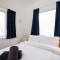 Absolute Beachfront with Decked Garden Oasis and Views - 博格诺里吉斯