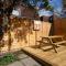 Absolute Beachfront with Decked Garden Oasis and Views - 博格诺里吉斯