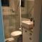 FB House I Quarto com WC uso exclusivo em apto compartilhado - Итажаи