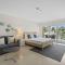 Beachfront - Superior View Studio condo - E225-1