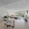 Beachfront - Superior View Studio condo - E225-1