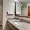 Drury Inn & Suites Charlotte Northlake