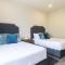 Panoramic Paradise 4BR Gem Overlooking SMAs Dam - Las Flores