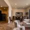 Panoramic Paradise 4BR Gem Overlooking SMAs Dam - Las Flores
