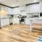 Hues of Blue 2BR 2BA Home on Quiet Street - 尼德兰 Hues of Blue 2BR 2BA Home on Quiet Street - 尼德兰