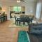 Bright & Airy 2BR 1BA Home Near The Riverfront - Port Neches