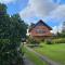 Rustic, 6BR Chalet on Beautiful Estate - 里奥内格罗