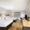 Country Inn & Suites by Radisson, Columbia, MO