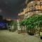 Naari Hotel & Home Stay