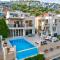 A luxurious sea view villa within walking distance to town in Kalkan Kalamar - 卡斯