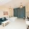 Modern High-Rise Studio in the Heart of Business Bay - Dubaj