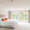 Riverside Bliss in Windsor, 5 Bed, Secure Parking - ويندسور