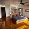 Infinity villa 600 M2 sea view