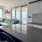 92 Camarque - Modern 3 Bedroom Beachfront Apartment