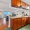 Honu Hale Penthouse 2 BDR Ocean View Waikiki