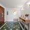 Honu Hale Penthouse 2 BDR Ocean View Waikiki