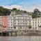 Commodore Hotel - Cobh