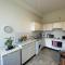 Grosvenor Apartments in Bath - Great for Families, Groups, Couples, 80 sq m, Parking