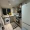 Spacious 2 Bedroom flat in TOWER BRIDGE! E1 - 伦敦