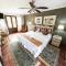 Fish Eagle Manor