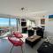 Appartement Moderne 2 Chambres avec Terrasse et Vue Imprenable à 50m de la Plage - FR-1-323-234