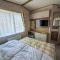 Luxury Lodge With Stunning Full Sea Views In Suffolk Ref 20234Bs