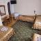 Islambek Travel & Hotel