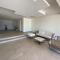 Ocean&airport view condo with pool&gym in Maho, walk to Maho Beach and Mullet Bay