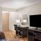 Super 8 by Wyndham Fallon