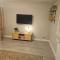 No 14, 3 BED all with SMART TVs, Fully Fitted Kitchen, Ample PARKING, Ideal for TRADES, BUSINESS wanting comfort and a quality service REDUCTIONS FOR LONGER STAYS Langley Cottages and Apartments,