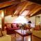 Maritsas Hotel & Suites