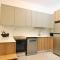 Modern & Stylish Pool 5 Min to Beach & MyMALL - Lemesos