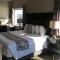 Dockside Suites
