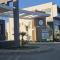 Luxury Two-Bedroom Apartment at Four Seasons Life 2 16-B