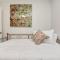 2BR Central Montrose apt with pool and in unit washer and dryer - Houston